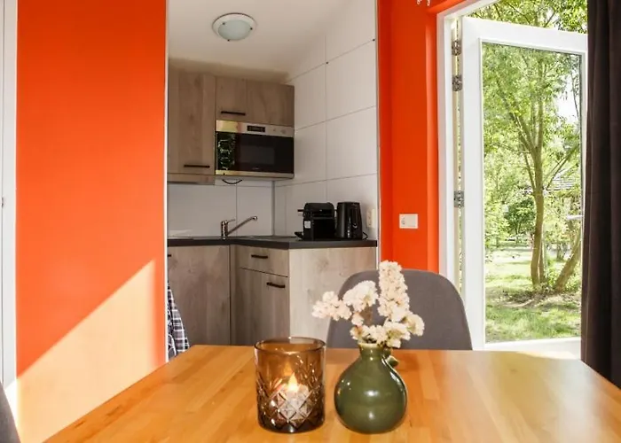 Het Wachterspunt / De Vrolijke Jager Nyaraló *