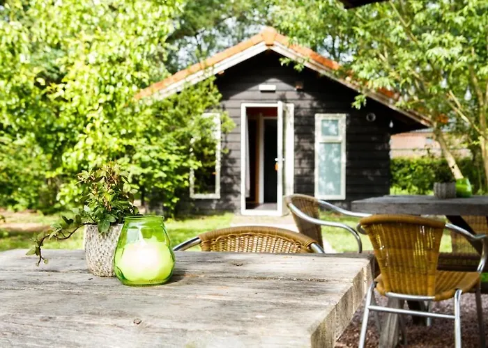 Het Wachterspunt / De Vrolijke Jager Nyaraló *